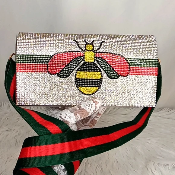 Bee Embellished Clutch Bag 🐝 - Picture 8 of 17